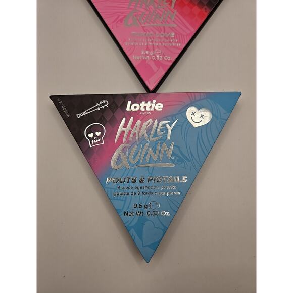 Set of 2 Lottie London Mad Love Eyeshadow Palettes Toxic Love & Pouts - Picture 2 of 5